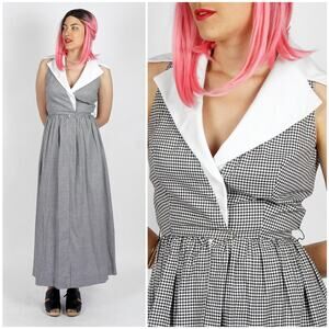 Vintage 1970s Sleeveless Black & White Gingham Maxi Dress w Big 
Collar | Small